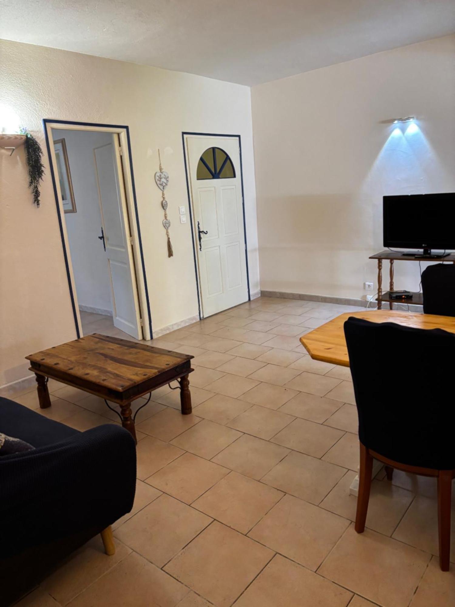 Bon Porto Appartement กาวาแลร์-ซูร์-แมร์ ภายนอก รูปภาพ
